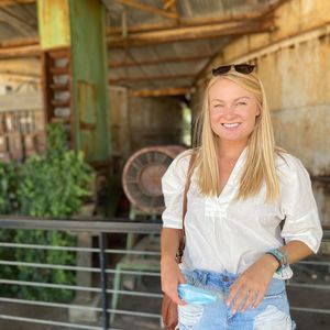 Meet your Posher, Meri